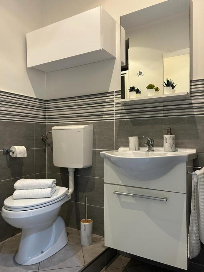Casa Bezzecca La Spezia Apartment Luaran gambar